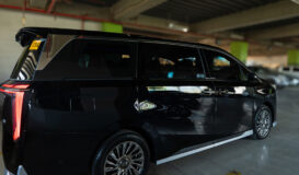 VIP Van 7